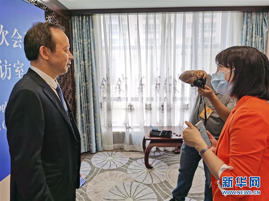 (代表委員講述抗疫故事·湖北篇·圖文互動)(1)萬眾一心創(chuàng)造“中國速度”彰顯“中國力量”——湖北團(tuán)代表回顧戰(zhàn)“疫”歷程