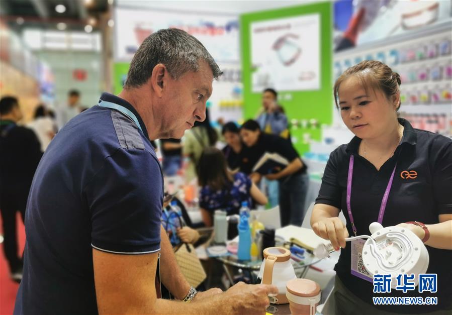 (在習近平新時代中國特色社會主義思想指引下——新時代新作為新篇章·總書記關切開放事·圖文互動)(3)老“廣交” 新“前沿”