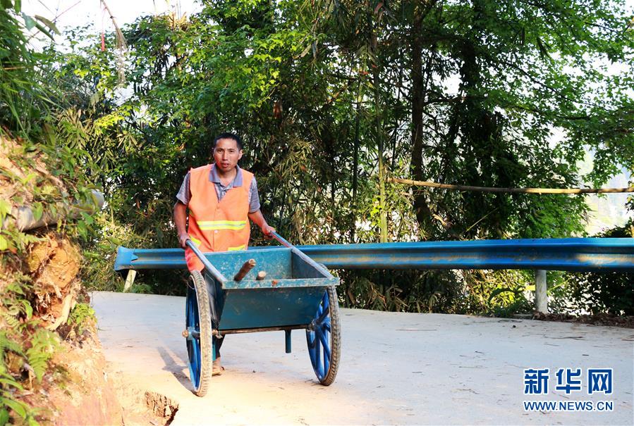 (在習近平新時代中國特色社會主義思想指引下——新時代新作為新篇章·習近平總書記關切事·圖文互動)(10)啃下最后的硬骨頭——脫貧攻堅掛牌督戰進行時
