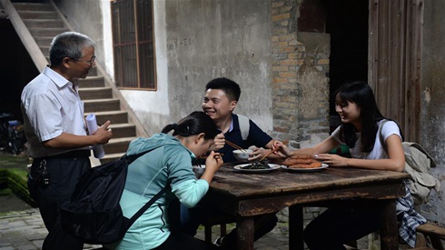 紅色追尋,三個年輕人的長征路