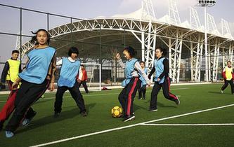 山東濱州:足球小鎮過寒假