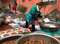 易地扶貧搬遷戶的“小年”:最美不過鄰里團圓飯