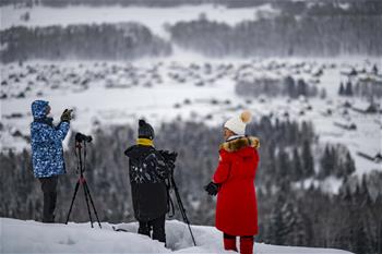 新疆:接待游客人數(shù)創(chuàng)新高