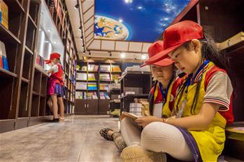 河北武邑:“小小薦書員”讀書薦書兩不誤