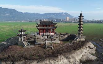 江西:落星墩“水落石出”