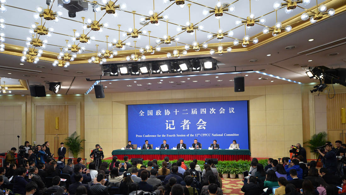 回放:政協(xié)委員談綠色發(fā)展保護(hù)生態(tài)環(huán)境