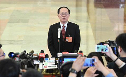 茍仲文:“天價球員”意在商業而非體育 將出臺措施嚴格整治