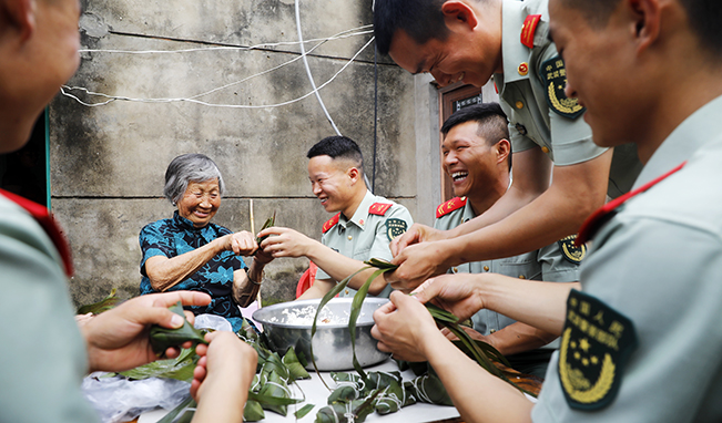 端午節,家里來了親人子弟兵