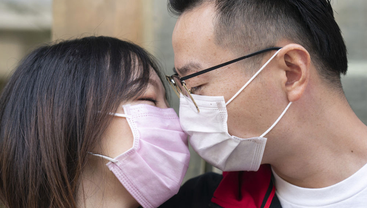武漢新婚夫妻:經(jīng)此一疫,更懂家的分量