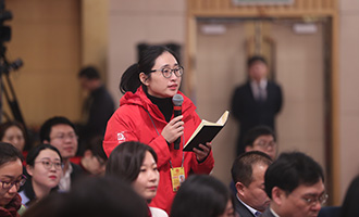 現代快報記者提問