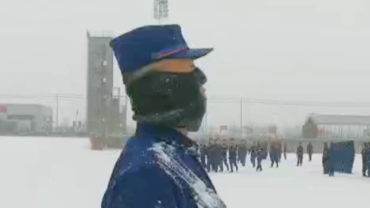 新訓消防員的隊列你們能打幾分？我不是一個人在戰(zhàn)斗！