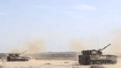陸軍: 西北戈壁 炮兵分隊全要素實彈射擊