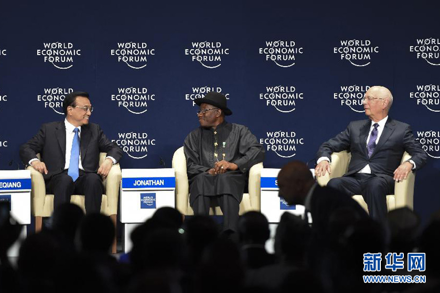 5月8日，中國國務院總理李克強在阿布賈出席第24屆世界經濟論壇非洲峰會全會，發(fā)表題為《共同推動非洲發(fā)展邁上新臺階》的特別致辭。新華社記者 李學仁 攝 