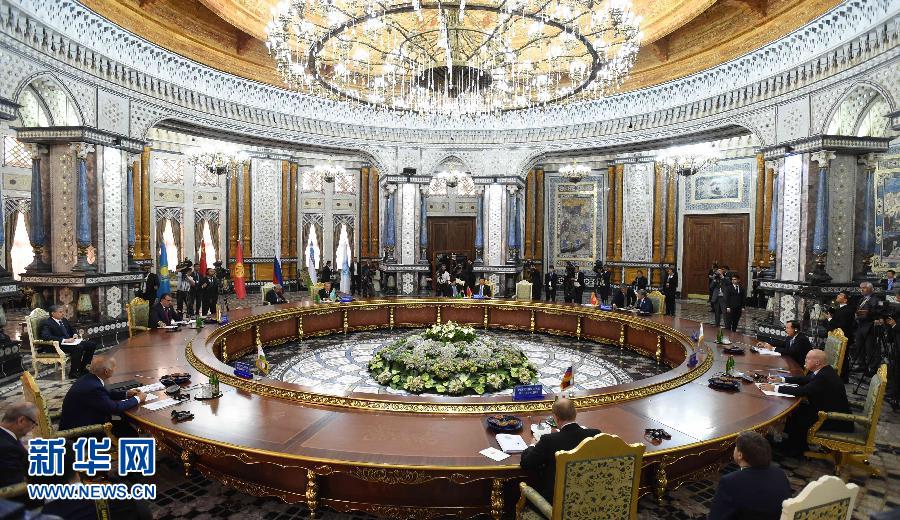 9月12日,上海合作組織成員國元首理事會第十四次會議在塔吉克斯坦首都杜尚別舉行。國家主席習近平出席會議并發表重要講話。新華社記者馬占成攝  9月12日,上海合作組織成員國元首理事會第十四次會議在塔吉克斯坦首都杜尚別舉行。國家主席習近平出席會議并發表重要講話。新華社記者馬占成攝