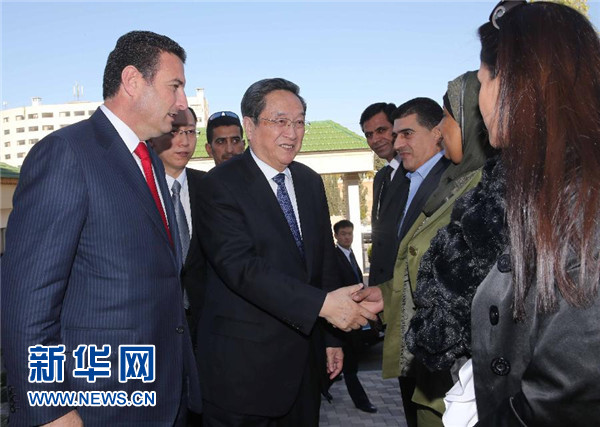 11月9日,正在約旦進行正式友好訪問的全國政協主席俞正聲在安曼會見約旦眾議院代議長薩法迪。 新華社記者 劉衛兵 攝  11月9日,正在約旦進行正式友好訪問的全國政協主席俞正聲在安曼會見約旦眾議院代議長薩法迪。 新華社記者 劉衛兵 攝