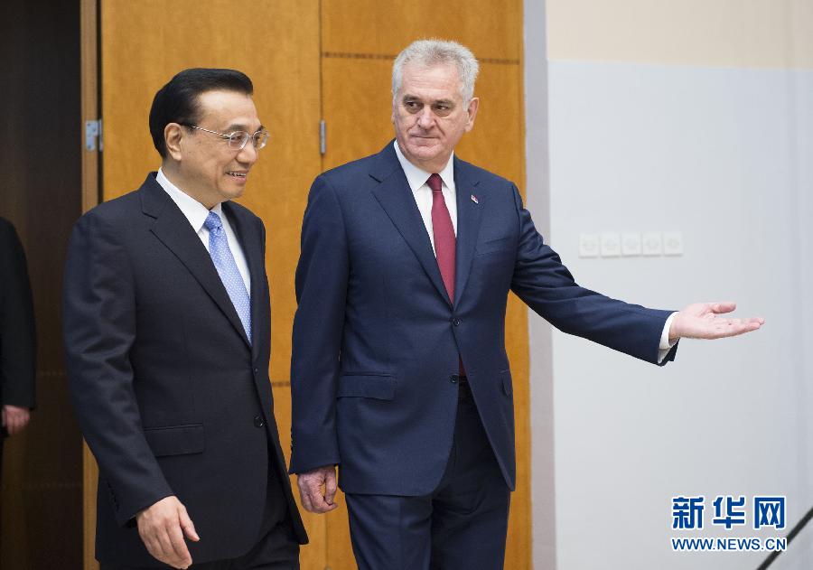 12月18日，國務院總理李克強在貝爾格萊德會見塞爾維亞總統尼科利奇。 新華社記者 黃敬文 攝 