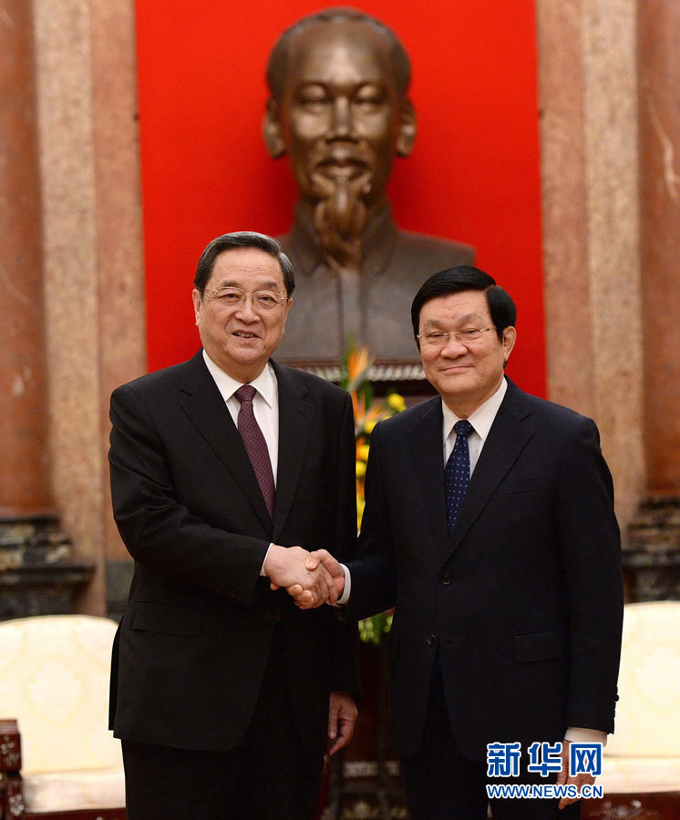 12月25日至27日，中共中央政治局常委、全國政協主席俞正聲對越南進行正式訪問。這是12月26日，俞正聲在河內會見越南國家主席張晉創。 新華社記者馬占成攝