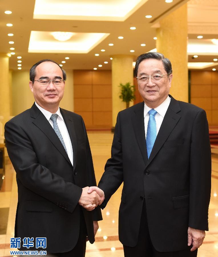 12月25日至27日，中共中央政治局常委、全國政協主席俞正聲對越南進行正式訪問。這是12月26日，俞正聲在河內與越南祖國陣線主席阮善仁舉行會談。 新華社記者劉建生攝