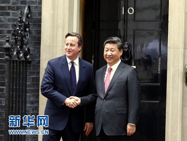 10月21日,國家主席習近平在倫敦唐寧街首相府同英國首相卡梅倫舉行會談。 新華社記者 鞠鵬 攝  10月21日,國家主席習近平在倫敦唐寧街首相府同英國首相卡梅倫舉行會談。 新華社記者 鞠鵬 攝