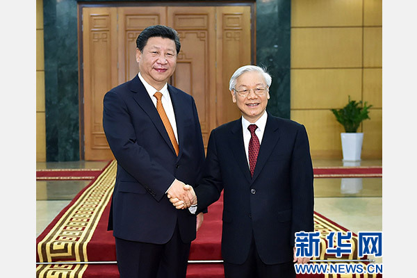 11月5日,中共中央總書記、國家主席習近平在河內同越共中央總書記阮富仲舉行會談。 新華社記者李濤攝 11月5日,中共中央總書記、國家主席習近平在河內同越共中央總書記阮富仲舉行會談。 新華社記者李濤攝