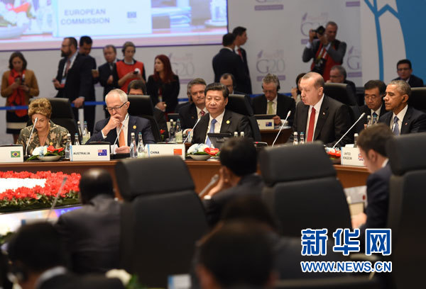 11月15日,國家主席習(xí)近平在土耳其安塔利亞出席二十國集團領(lǐng)導(dǎo)人第十次峰會第一階段會議。 新華社記者李學(xué)仁攝  11月15日,國家主席習(xí)近平在土耳其安塔利亞出席二十國集團領(lǐng)導(dǎo)人第十次峰會第一階段會議。 新華社記者李學(xué)仁攝