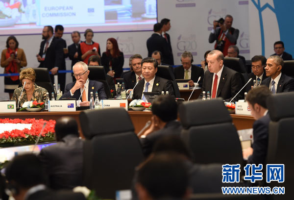 11月15日,國家主席習近平在土耳其安塔利亞出席二十國集團領導人第十次峰會第一階段會議。 新華社記者李學仁攝  11月15日,國家主席習近平在土耳其安塔利亞出席二十國集團領導人第十次峰會第一階段會議。 新華社記者李學仁攝