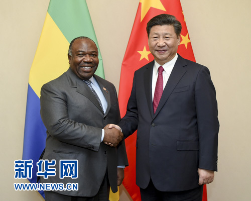 12月3日,國家主席習近平在約翰內斯堡會見加蓬總統邦戈。新華社記者 謝環馳 攝  12月3日,國家主席習近平在約翰內斯堡會見加蓬總統邦戈。新華社記者 謝環馳 攝