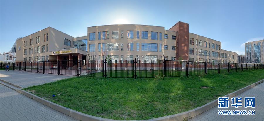 (習近平出訪配合稿·圖文互動)(3)通訊:中國“明珠”閃耀圣彼得堡——記中國大型綜合開發項目“波羅的海明珠”