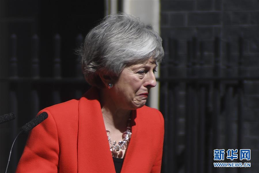 (國際)(1)特雷莎·梅正式辭去執(zhí)政黨黨魁職務(wù)