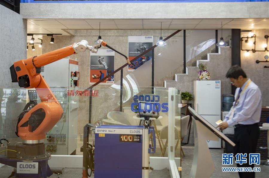 (新華全媒頭條·圖文互動)(5)共襄盛舉 共享未來——與會人士熱議習近平主席在第二屆中國國際進口博覽會上的主旨演講