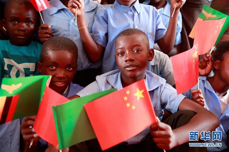 (新華全媒頭條·圖文互動)(11)中國外長連續(xù)30年首訪均赴非洲 中非友好歷久彌堅