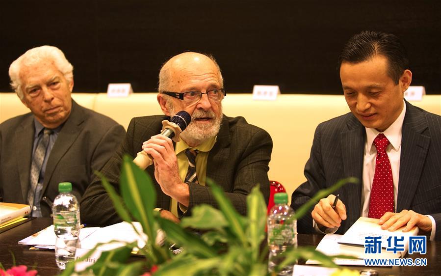 (國際·圖文互動)(1)《之江新語》讀者交流會在捷克舉行