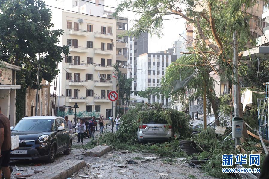 (國際)(3)黎巴嫩首都港口區(qū)發(fā)生爆炸 至少73人死亡3700人受傷