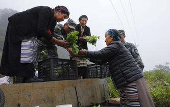 “八一”禮物,飛向云端哨所