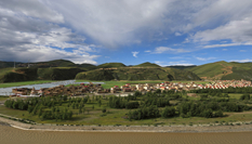 四川:則曲河谷美