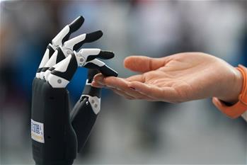 北京:大眾創業萬眾創新主題展開幕