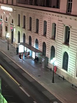 法國尼斯一卡車沖入人群 襲擊造成70余人死亡(高清)